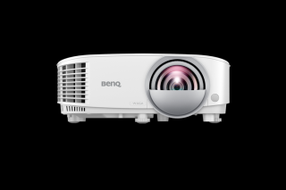 BenQ Projektor WXGA - MW826STH (0,49TR, 3500 AL, 20 000:1, 15 000h(LampSave), 2xHDMI, LAN, USB, ShortThrow)