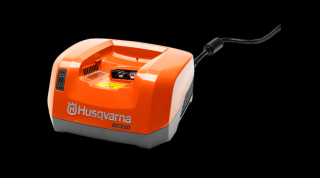 HUSQVARNA QC330 akkumulátor töltő, 330W