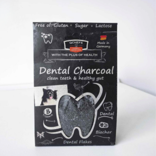 CSOMAGOLÁSSÉRÜLT - Természetes fogtisztító pehely kutyáknak - Qchefs Dental Charcoal Flakes