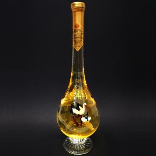Díszes üveg - benne Gólya figura (0,5l)