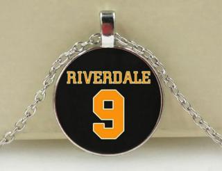 Riverdale "9" nyaklánc