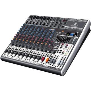 Behringer Xenyx X1832USB Effektes Keverő USB-csatlakozóval