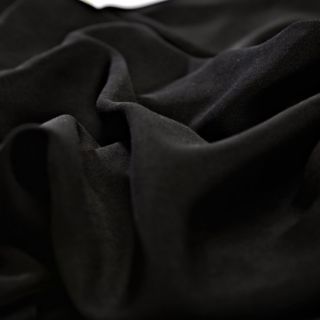 Silky selyem, fekete