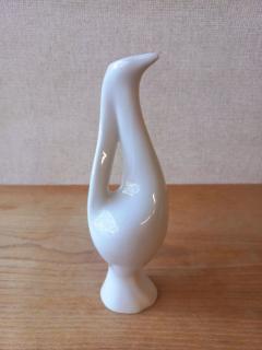 Madár alakú fehér porcelán váza