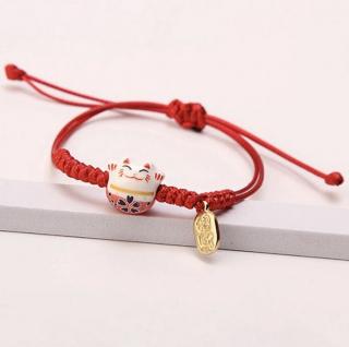 Maneki neko kerámia japán szerencsehozó cicás karkötő több színben Piros