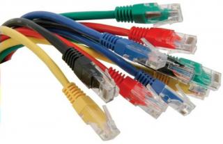 UTP patch kábel; cat5e; piros; 1 m