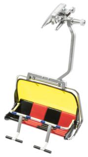 4-es Ülőlift piros/fekete, mozgatható lábtartóval és sárga buborékkal 1:32