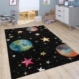 Gyerekszoba szőnyeg fekete galaxis mintával - több méretben