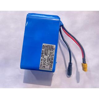 BLACK SNAKE  V12 ETETŐHAJÓ 12 V 18000 mAh LIPO AKKUMULÁTOR