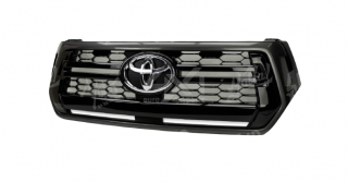 Toyota Hilux hűtődíszrács fekete, króm kerettel 18- 2016-