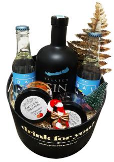 Karácsonyi Balaton gin Ajándékcsomag ginfűszerrel, kis fekete kerek díszdobozban