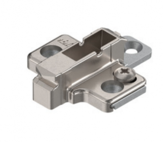 175H9160 BLUM CLIP eurocsavaros szerelőtalp 6mm-el magasított ()