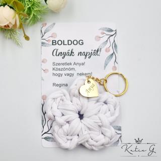 Horgolt virág kulcstartó gravírozott medállal, egyedi ajándékkártyán - 2 (több szín)