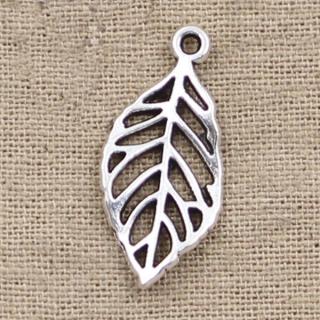 Levél charm 05.