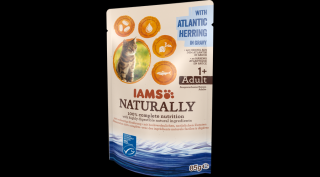 IAMS Naturally nedves táp felnőtt macskáknak észak-atlanti heringgel szaftban 85g