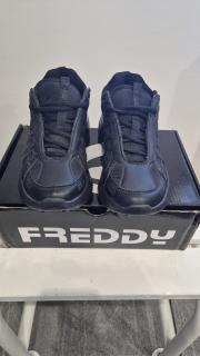 Freddy fekete könnyű sportcipő, strasszokkal Méret: 37