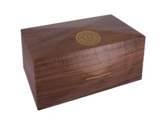 Montecristo Linea 1935 Humidor - Gentili kb 75 szál szivar részére