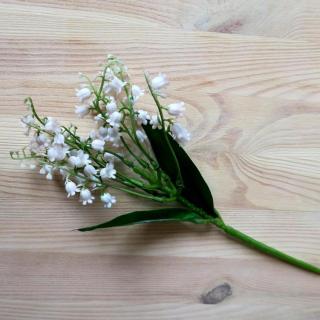 Gyöngyvirágcsokor, 9 szálacska/csokor. Teljes hossza: 28 cm