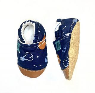 'Kék világűr' puhatalpú cipő