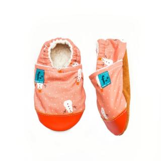 'Rózsaszín hóemberek' puhatalpú cipő