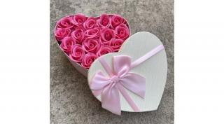 Krém-rózsaszín masnis, közepes, pink rózsa box
