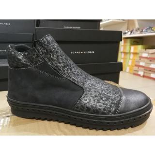 Linea bélelt bokacipő
