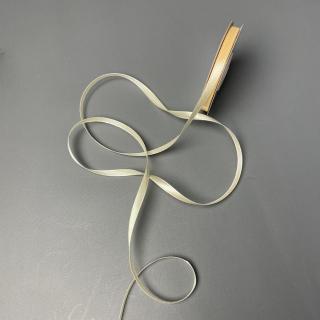 Krém színű 6 mm-es szatén szalag