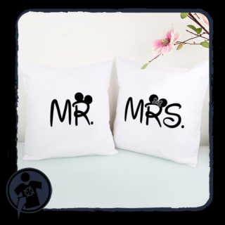 Mr &amp; Mrs - páros esküvői párna szerelmeseknek