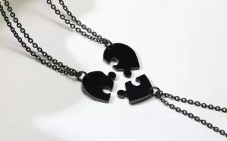 Szívpuzzle- tripla acél nyaklánc - fekete
