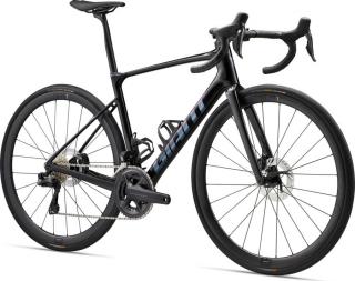 Giant Defy Advanced Pro 0 Szín: Carbon/BlueDragonfly Méret: M