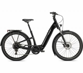 SPECIALIZED 2022 Turbo Como 4.0 Méret: L Szín: Cast Black / Silver Reflective