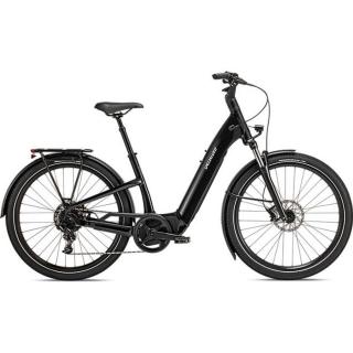 SPECIALIZED 2022 Turbo Como 4.0 Méret: M Szín: Cast Black / Silver Reflective