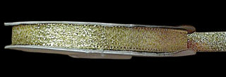 LUREX. Arany vagy ezüst lurex szalag, 10 mm.  45 Ft/méter ( 22 m) ()