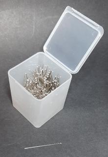 Vas gombostű visszazárható praktikus dobozban  35 mm x 0,7 mm   Kb 300 db / doboz