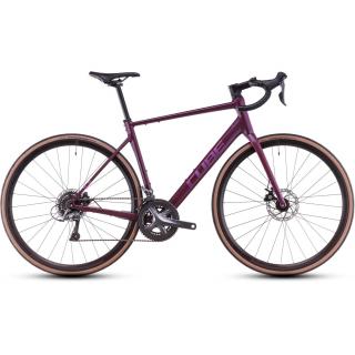 Cube Attain Pro hyperpurple´n´helio 28" 2025 Országúti kerékpár XS