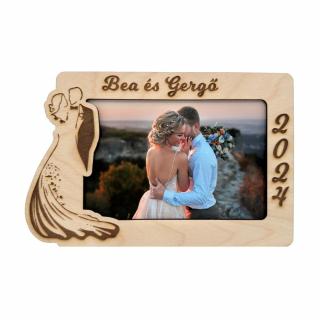 Esküvői 10x15 fa fényképkeret egyedi névvel, dátummal