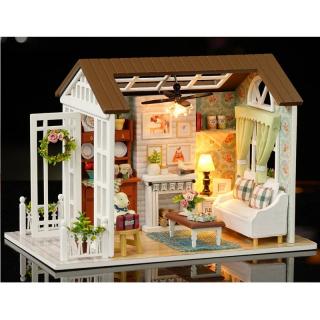 DIY modell – Kis ház babáknak