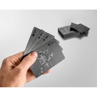 Fekete műanyag kártyák