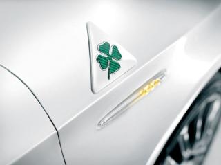 Alfa Romeo Badge se zeleným čtyřlístkem