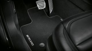 Alfa Romeo Stelvio Textilní koberce černo-stříbrné