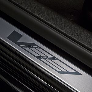 Cadillac ATS Sedan Lišta prahová předních dveří - V-Sport Logo