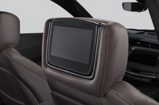 Cadillac XT4 Infotainment systém pro zadní sedadla s DVD přehrávačem (v černé kůži se skořicovým prošíváním )