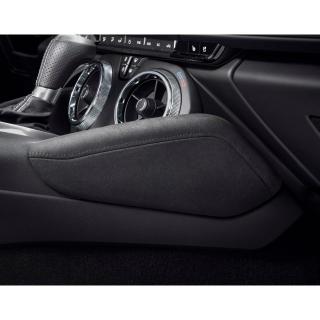 Chevrolet Camaro 6.gen Čtyřdílná sada obložení interiéru pro kolena v semišové černé barvě Jet Black