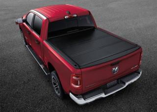 Dodge RAM DT Kryt korby Hard Folding 5.7 Conventional Bed 82215227AD