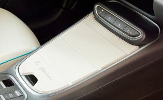 Fiat 600 Kryt středového panelu bílý