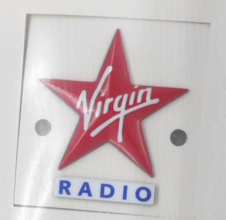 Fiat Punto Znak Virgin radio levý