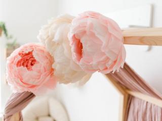 Bazsarózsa bimbó - falra vagy az ágy köré barva: világos rózsaszín