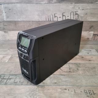 RIELLO Vision VST 1100 szünetmentes tápegység, UPS, USB, 4x IEC, 1100VA/880W (BVST1K11RU)