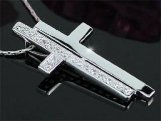 Swarovski kristályos elcsúsztatott kereszt medálos nyaklánc