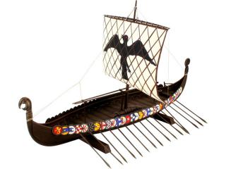 Revell: Műanyag modell Viking hajó (1:50)